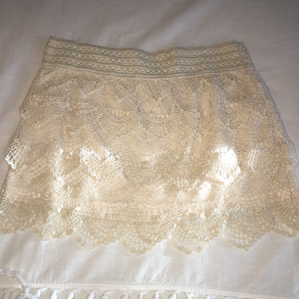 Scalloped Lace Mini Skirt